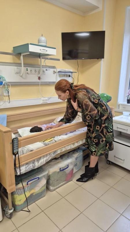 Эвелина Бледанс высоко оценила работу Крымского детского хосписа Эвелина Бледанс высоко оценила работу Крымского детского хосписа