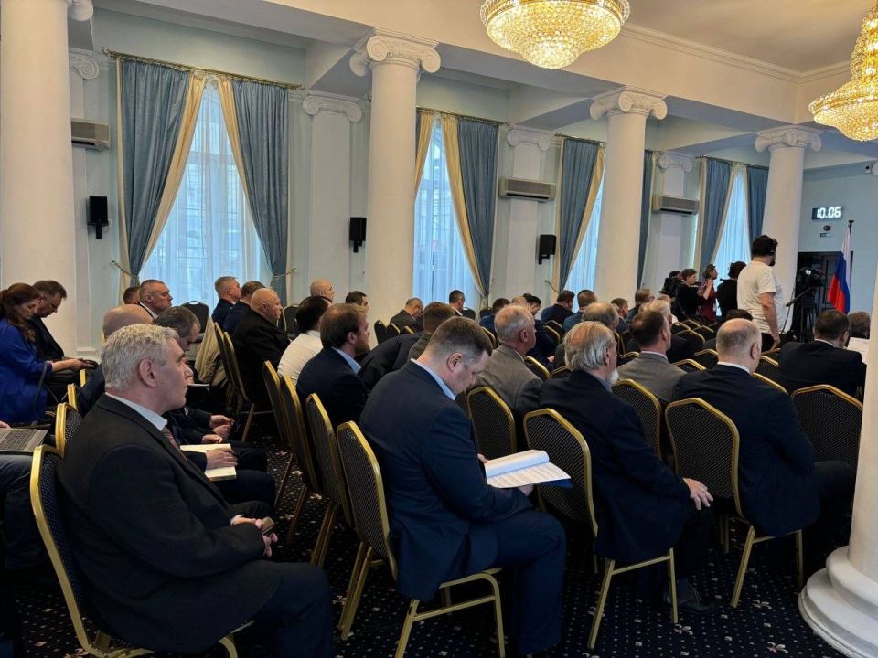 В Севастополе состоялась первая конференция, посвящённая вопросам безопасности подводной и портовой инфраструктуры В Севастополе состоялась первая конференция, посвящённая вопросам безопасности подводной и портовой инфраструктуры