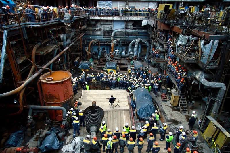 Денис Батурин: Два концерта. Один состоялся в 2016 году в освобожденной от ИГИЛ* Пальмире в Сирии Денис Батурин: Два концерта. Один состоялся в 2016 году в освобожденной от ИГИЛ* Пальмире в Сирии