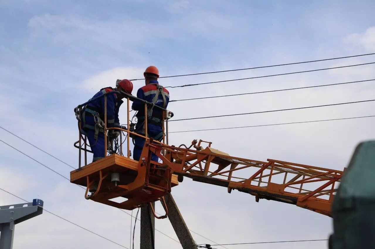 В Крыму тянут энергосети к участкам бойцов СВО