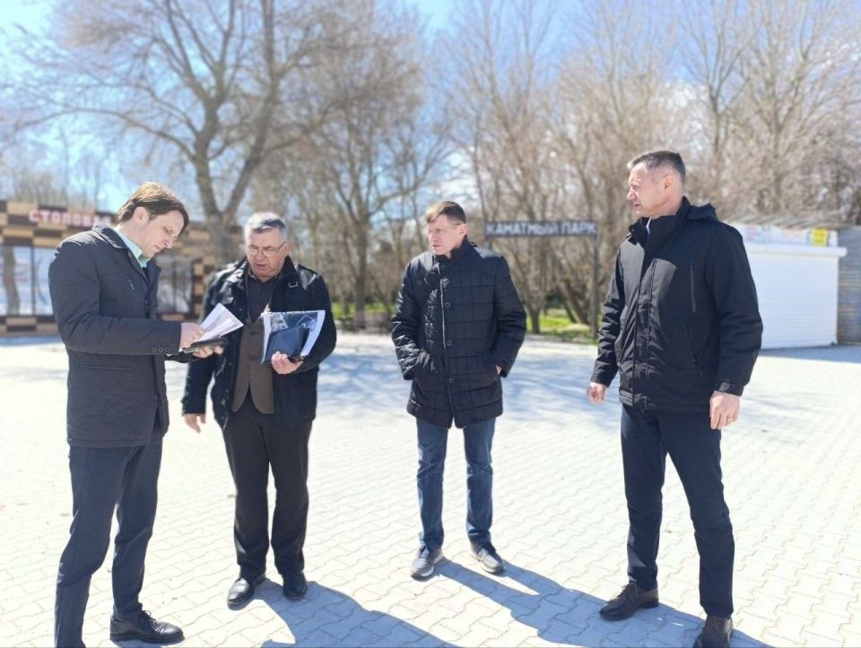 Министр курортов и туризма Сергей Ганзий проинспектировал подготовку пляжей Черноморского района к курортному сезону-2026 Министр курортов и туризма Сергей Ганзий проинспектировал подготовку пляжей Черноморского района к курортному сезону-2026