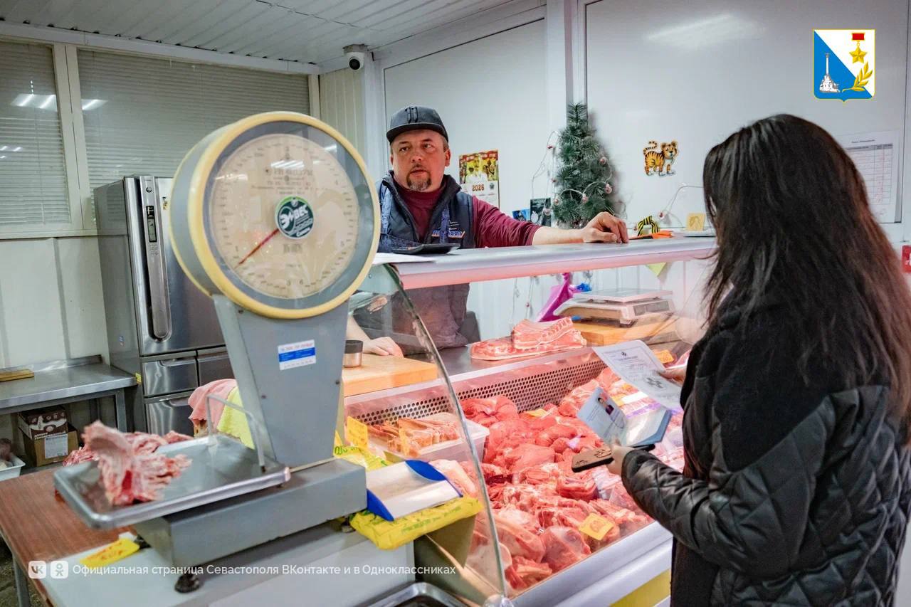 На рынке «Юмашевский» проверили соблюдение санитарных и торговых норм На рынке «Юмашевский» проверили соблюдение санитарных и торговых норм