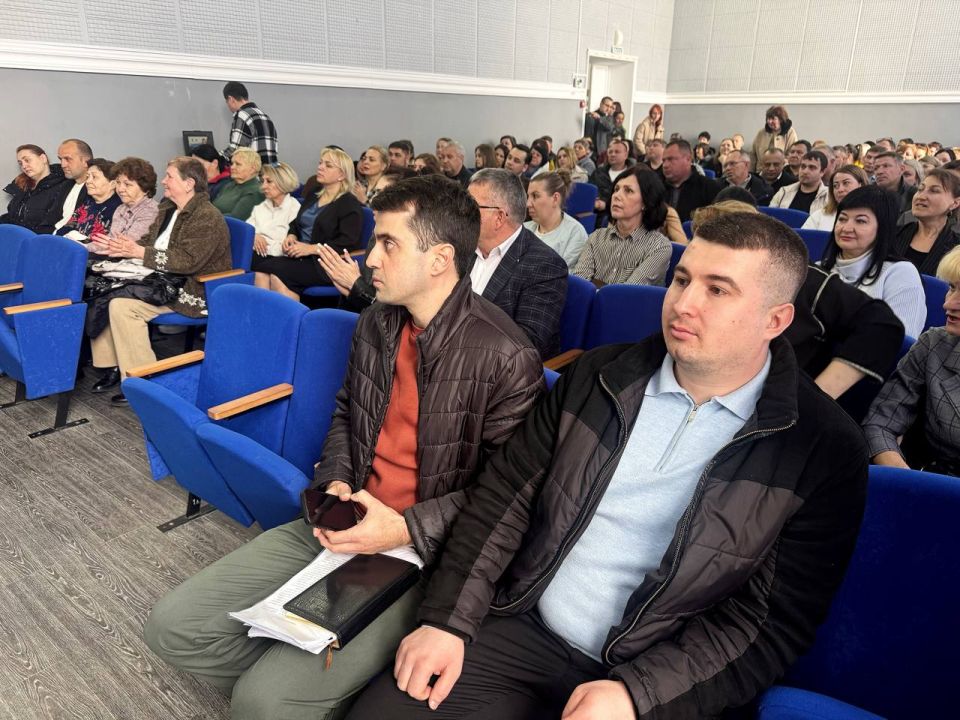 Александр Дудинов: Сегодня Черноморский район район с рабочим визитом посетил депутат Государственной Думы Российской Федерации Леонид Иванович Бабашов Александр Дудинов: Сегодня Черноморский район район с рабочим визитом посетил депутат Государственной Думы Российской Федерации Леонид Иванович Бабашов