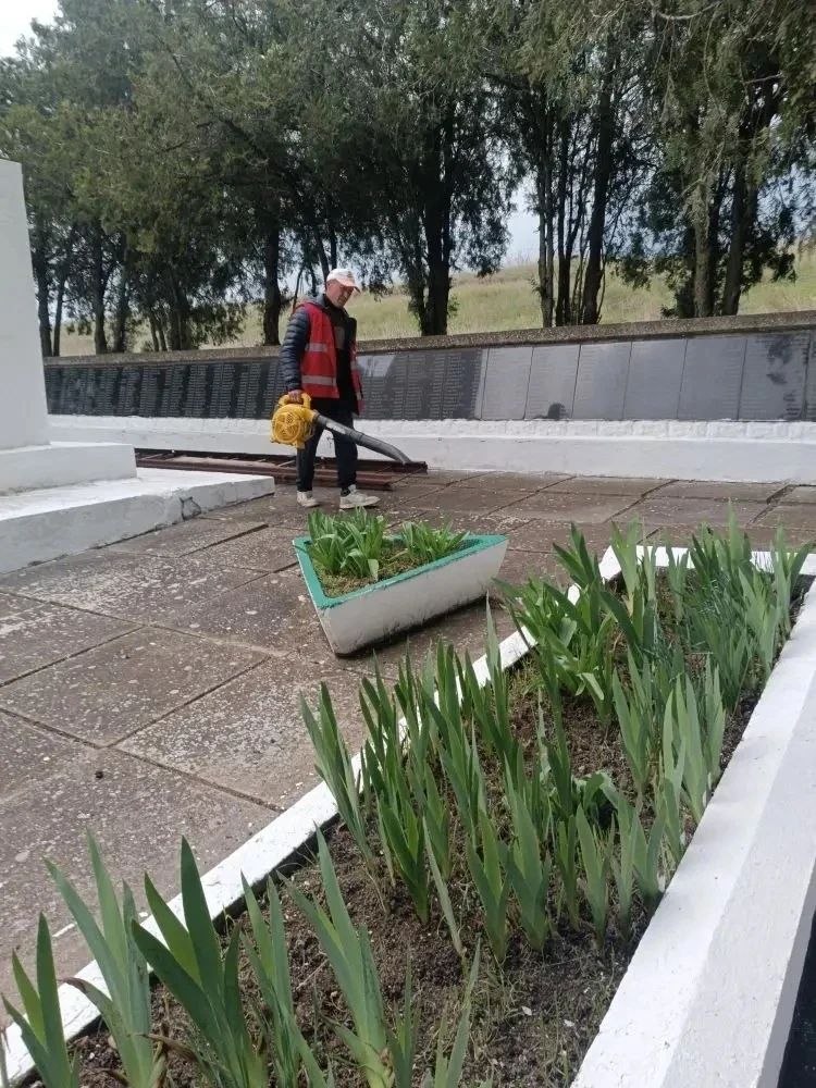 В преддверии знаменательного для Керчи Дня освобождения города от фашистских захватчиков особое внимание уделяется мемориалам и памятным местам, посвященным Великой Отечественной войне В преддверии знаменательного для Керчи Дня освобождения города от фашистских захватчиков особое внимание уделяется мемориалам и памятным местам, посвященным Великой Отечественной войне