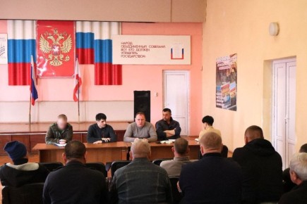 Денис Олейник: Вчера совместно с представителями Управления ФСБ России по Республике Крым и районной ветеринарной службой встретился с индивидуальными предпринимателями и юридическими лицами, которые осуществляют вылов...