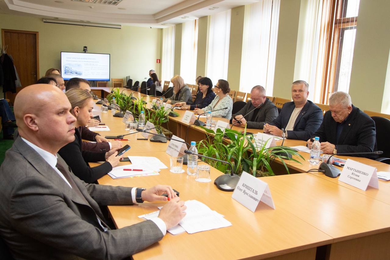 Подготовку туристической инфраструктуры к курортному сезону обсудили на заседании профильного Комитета Подготовку туристической инфраструктуры к курортному сезону обсудили на заседании профильного Комитета