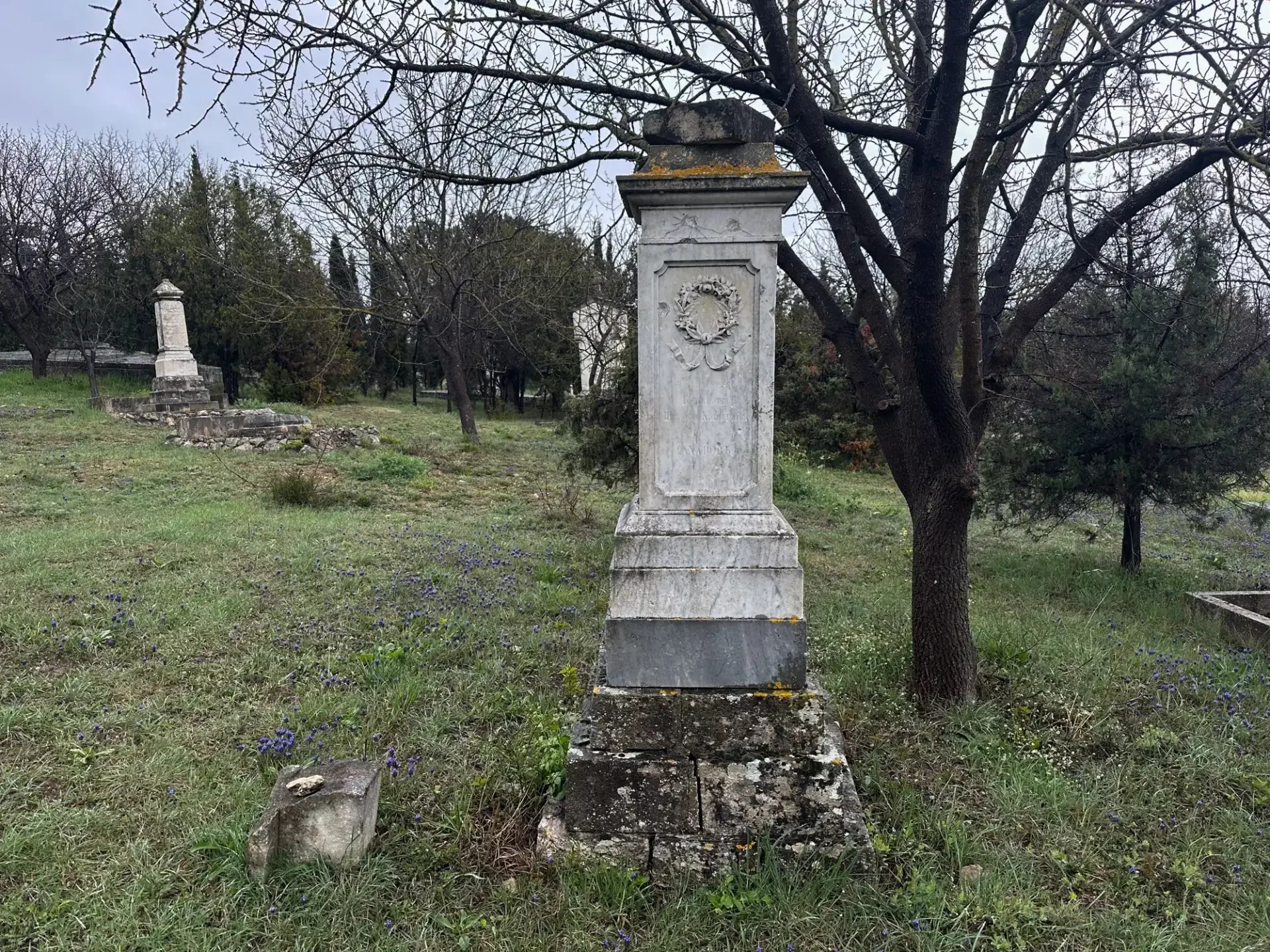 Захоронения на Братском кладбище защитников Севастополя приведут в порядок Захоронения на Братском кладбище защитников Севастополя приведут в порядок