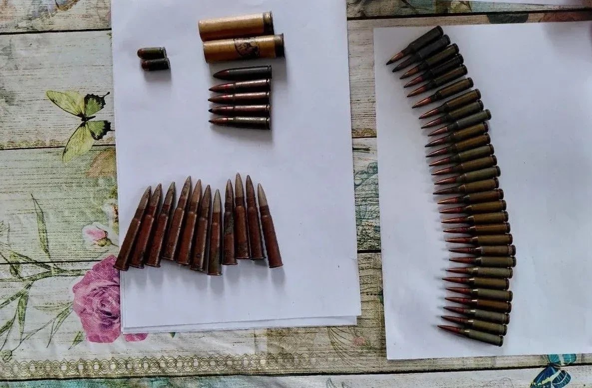 Жителя Черноморского района обвиняют в незаконном хранении патронов в своём гараже