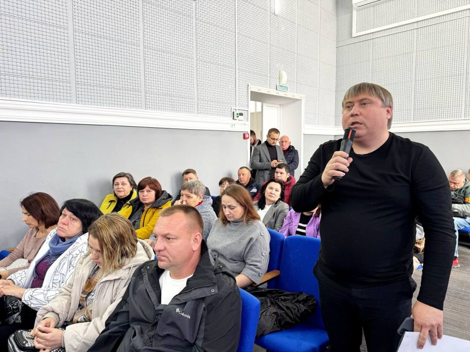 Александр Дудинов: Сегодня Черноморский район район с рабочим визитом посетил депутат Государственной Думы Российской Федерации Леонид Иванович Бабашов Александр Дудинов: Сегодня Черноморский район район с рабочим визитом посетил депутат Государственной Думы Российской Федерации Леонид Иванович Бабашов