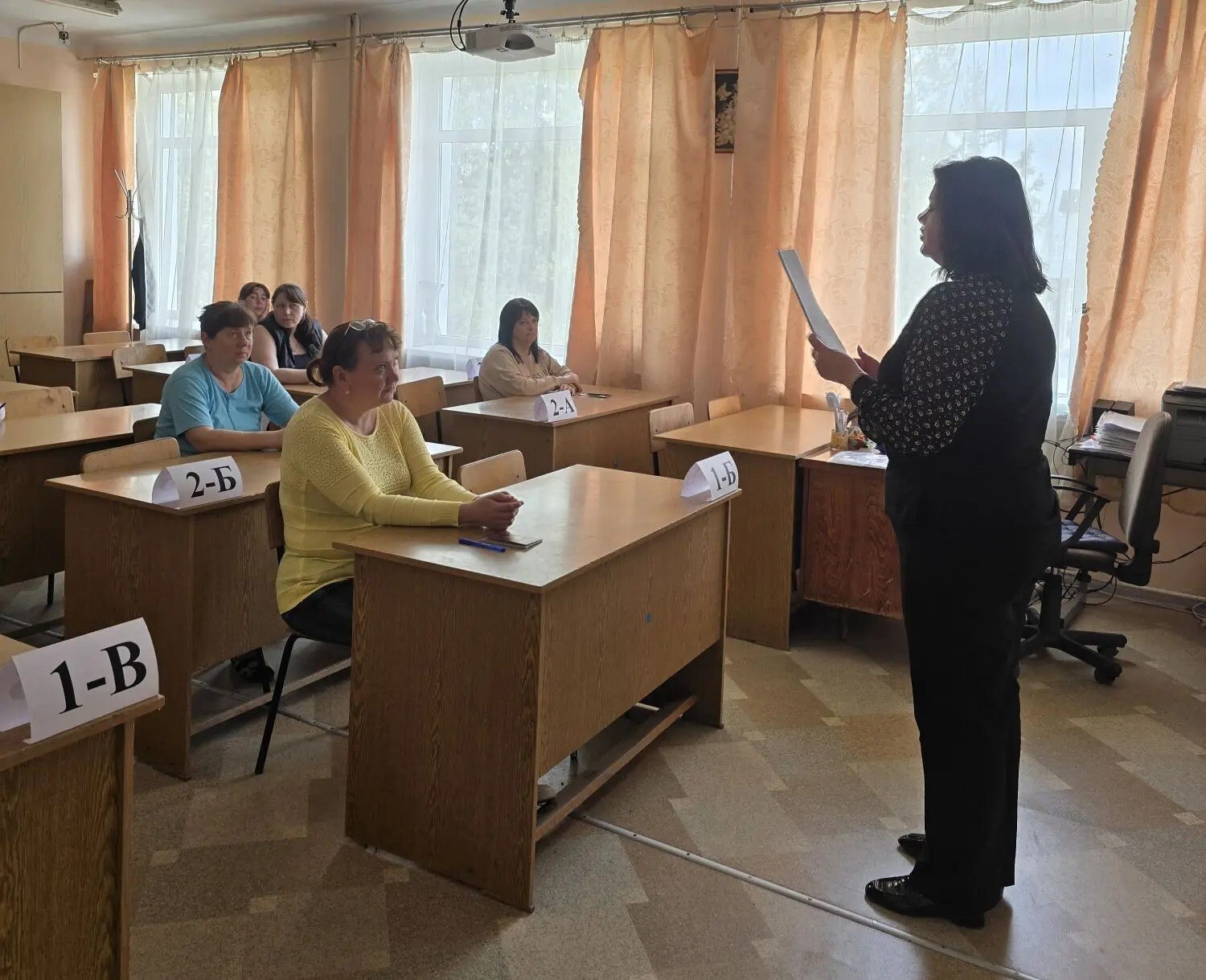 9 апреля на базе МБОУ «Гимназия № 1 им. К.И. Щёлкина» г. Белогорска Республики Крым в десятый раз прошла Всероссийская акция «Сдаём вместе. День сдачи ЕГЭ родителями» по русскому языку 9 апреля на базе МБОУ «Гимназия № 1 им. К.И. Щёлкина» г. Белогорска Республики Крым в десятый раз прошла Всероссийская акция «Сдаём вместе. День сдачи ЕГЭ родителями» по русскому языку