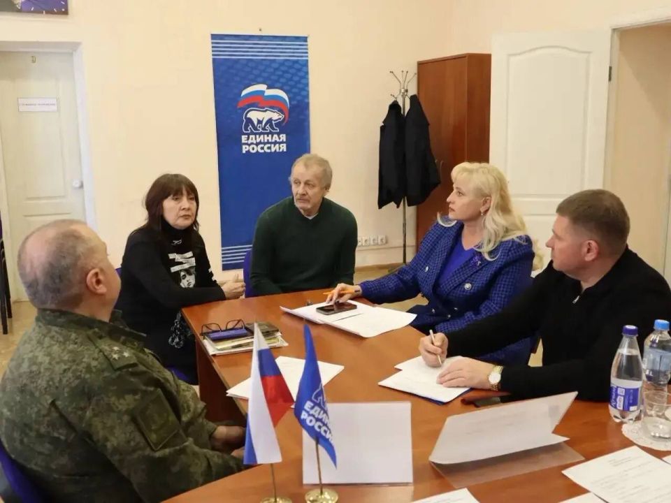 Юрий Нимченко: Сегодня в Штабе общественной поддержки партии «Единая Россия» в Республике Крым провёл личный приём граждан Юрий Нимченко: Сегодня в Штабе общественной поддержки партии «Единая Россия» в Республике Крым провёл личный приём граждан