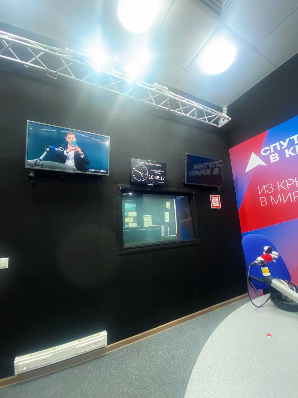 Иван Мезюхо: Подвели политические итоги недели — и, поверьте, она была даже ещё напряжённее, чем мы думаем