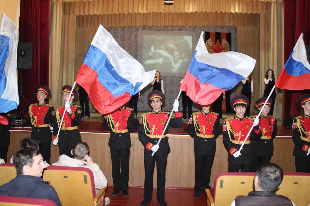 В преддверии 82-й годовщины освобождения Советского района от немецко-фашистских захватчиков в пгт В преддверии 82-й годовщины освобождения Советского района от немецко-фашистских захватчиков в пгт