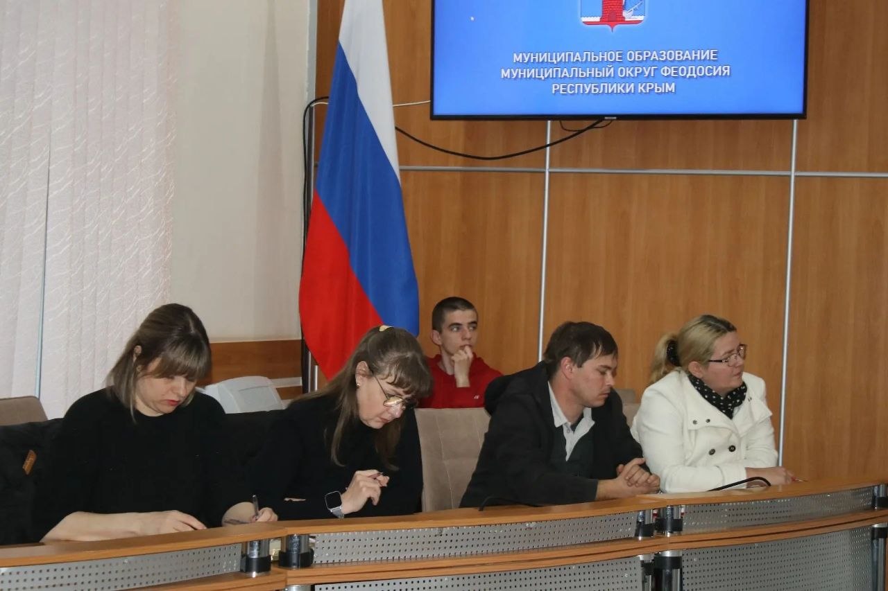 Владимир Ким: Провел очередную встречу с председателями садовых товариществ и кооперативов Феодосийского округа Владимир Ким: Провел очередную встречу с председателями садовых товариществ и кооперативов Феодосийского округа