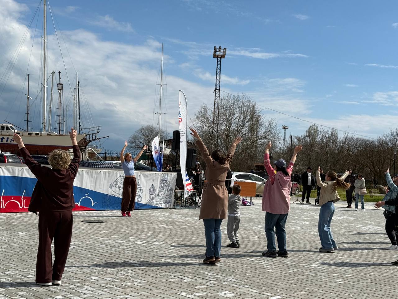 Александр Юрьев: Евпатория отметила День космонавтики ярким мероприятием на Фестивальной площади Александр Юрьев: Евпатория отметила День космонавтики ярким мероприятием на Фестивальной площади