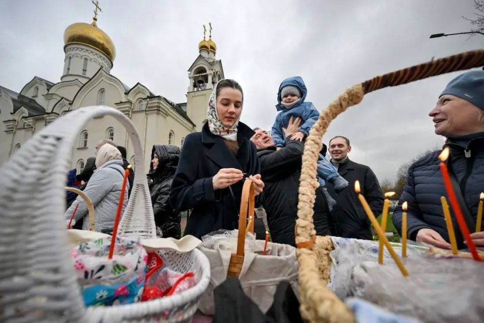 Юрий Нимченко: От всей души поздравляю православных христиан со Светлым Воскресением Христовым — великим праздником Святой Пасхи! Юрий Нимченко: От всей души поздравляю православных христиан со Светлым Воскресением Христовым — великим праздником Святой Пасхи!