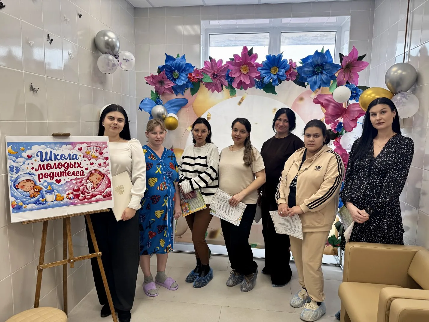 Департамент ЗАГС Минюста Крыма подвёл итоги Школы молодожёнов и Школы молодых родителей, проведённых в минувшем месяце, в марте. Департамент ЗАГС Минюста Крыма подвёл итоги Школы молодожёнов и Школы молодых родителей, проведённых в минувшем месяце, в марте.