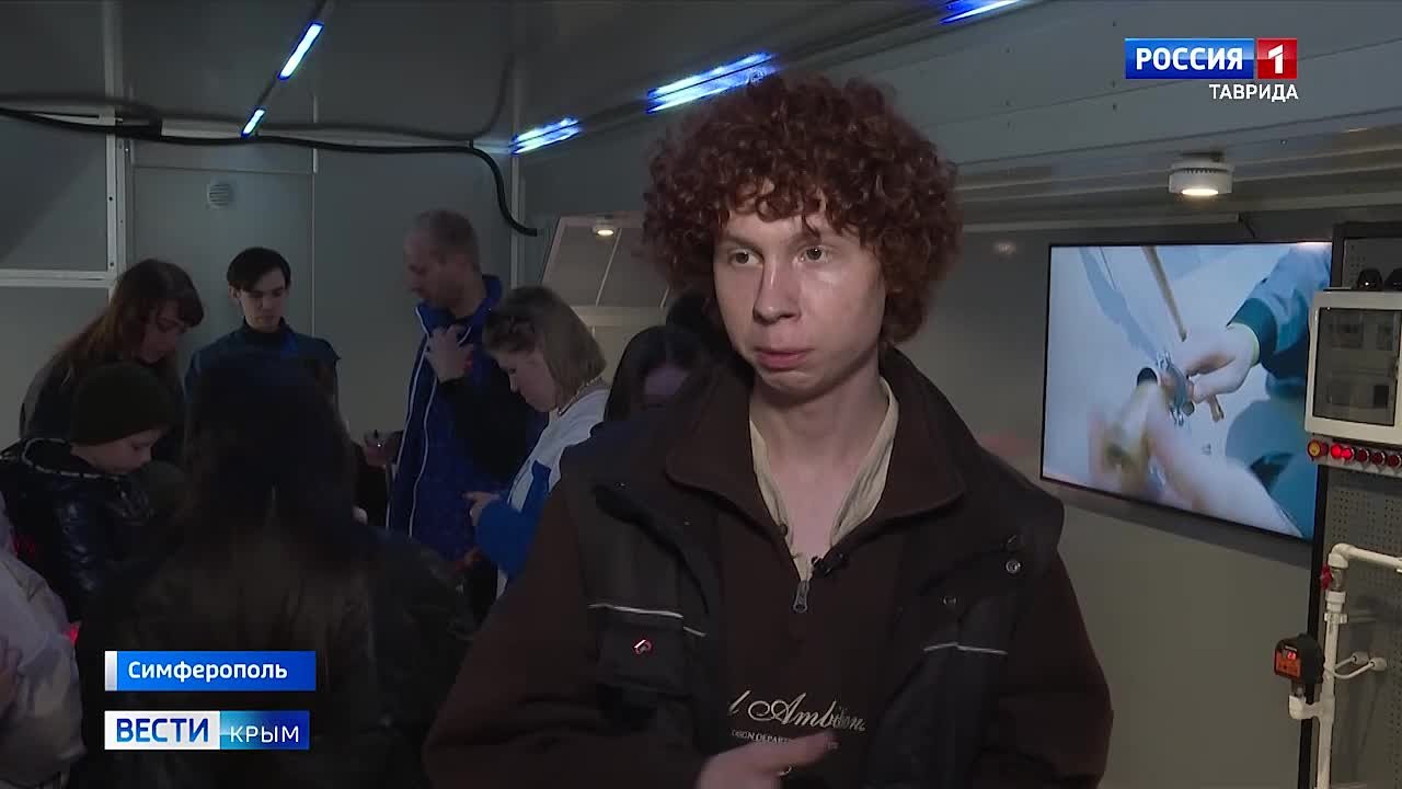 Профессии за час: автопоезд «Россия — моя история» в Крыму