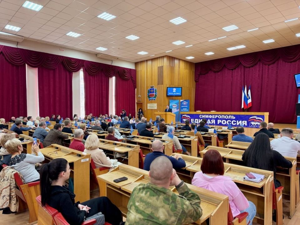 Юрий Нестеренко: Рабочая встреча с партийным активом крымской столицы стала хорошим завершением региональной недели Юрий Нестеренко: Рабочая встреча с партийным активом крымской столицы стала хорошим завершением региональной недели