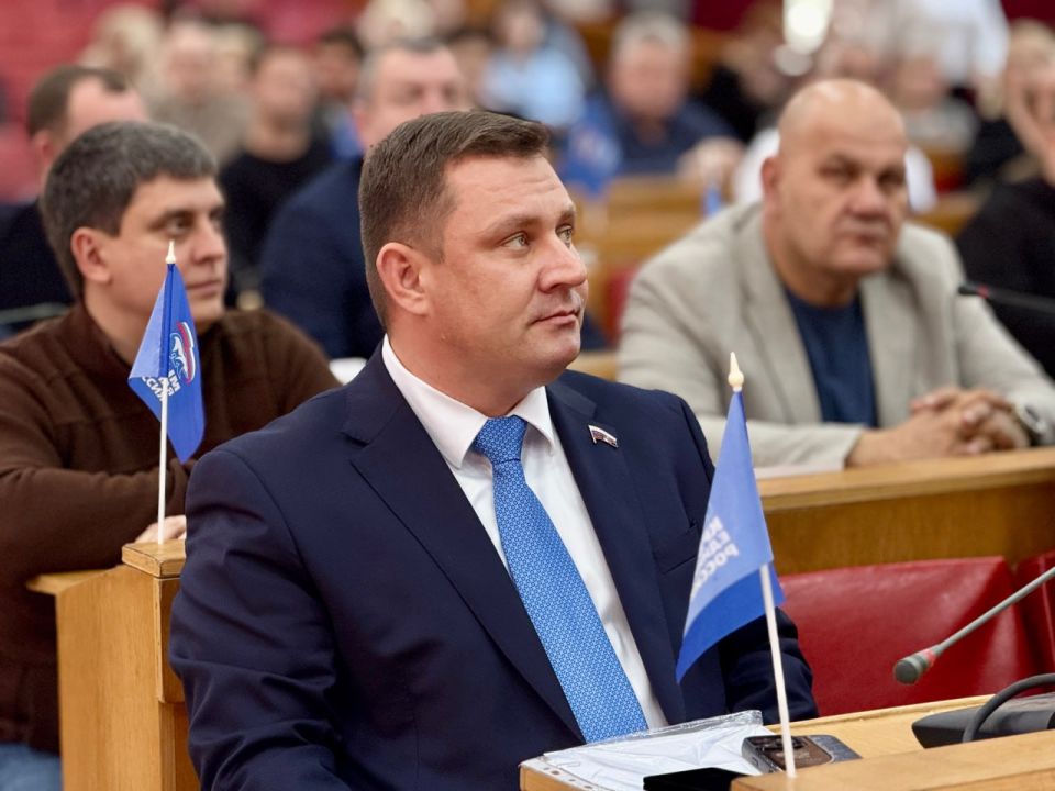 Юрий Нестеренко: Рабочая встреча с партийным активом крымской столицы стала хорошим завершением региональной недели
