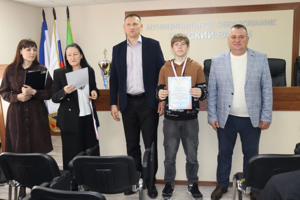Торжественное награждение победителей Фестиваля Всероссийского физкультурно- спортивного комплекса «Готов к труду и обороне «(ГТО), среди обучающихся школ района Торжественное награждение победителей Фестиваля Всероссийского физкультурно- спортивного комплекса «Готов к труду и обороне «(ГТО), среди обучающихся школ района