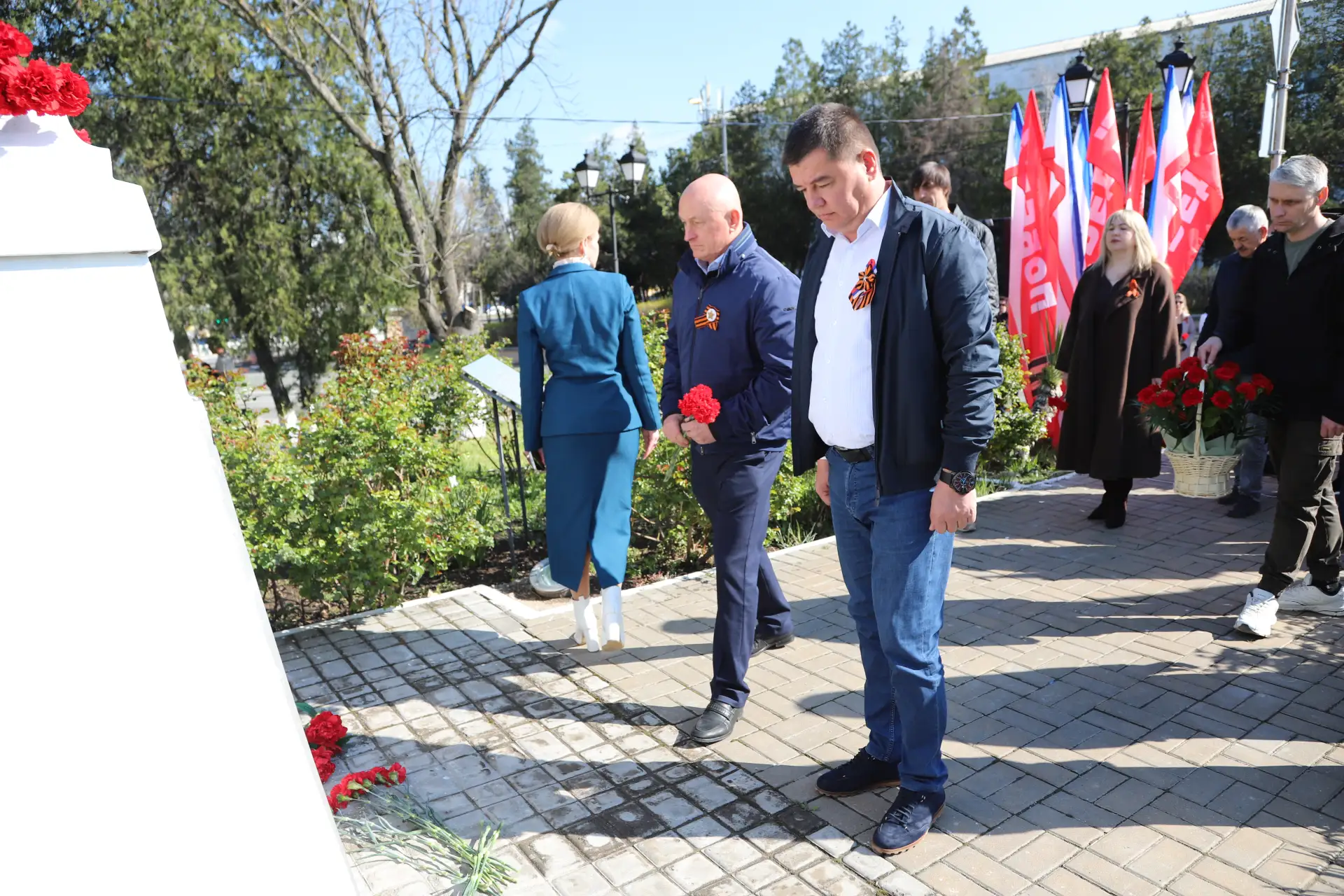 У памятного знака в честь партизан, погибших в годы Великой Отечественной войны в городе Бахчисарай, состоялся торжественный митинг, посвящённый памяти тех, кто сражался за свободу и мир на родной земле У памятного знака в честь партизан, погибших в годы Великой Отечественной войны в городе Бахчисарай, состоялся торжественный митинг, посвящённый памяти тех, кто сражался за свободу и мир на родной земле