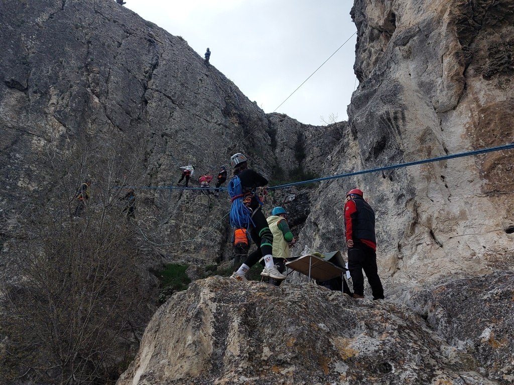 Керчане показал высокие результаты в Первенстве Крыма по спортивному туризму на горных дистанциях Керчане показал высокие результаты в Первенстве Крыма по спортивному туризму на горных дистанциях
