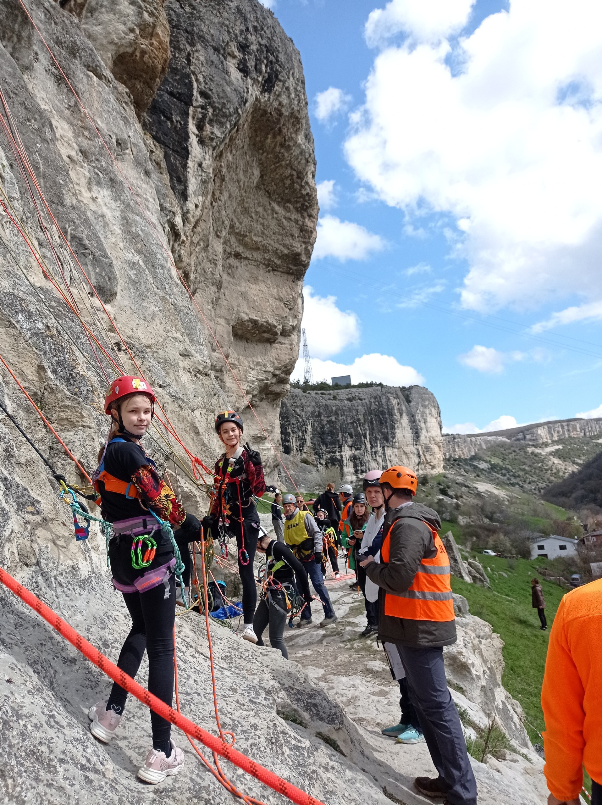 Керчане показал высокие результаты в Первенстве Крыма по спортивному туризму на горных дистанциях Керчане показал высокие результаты в Первенстве Крыма по спортивному туризму на горных дистанциях