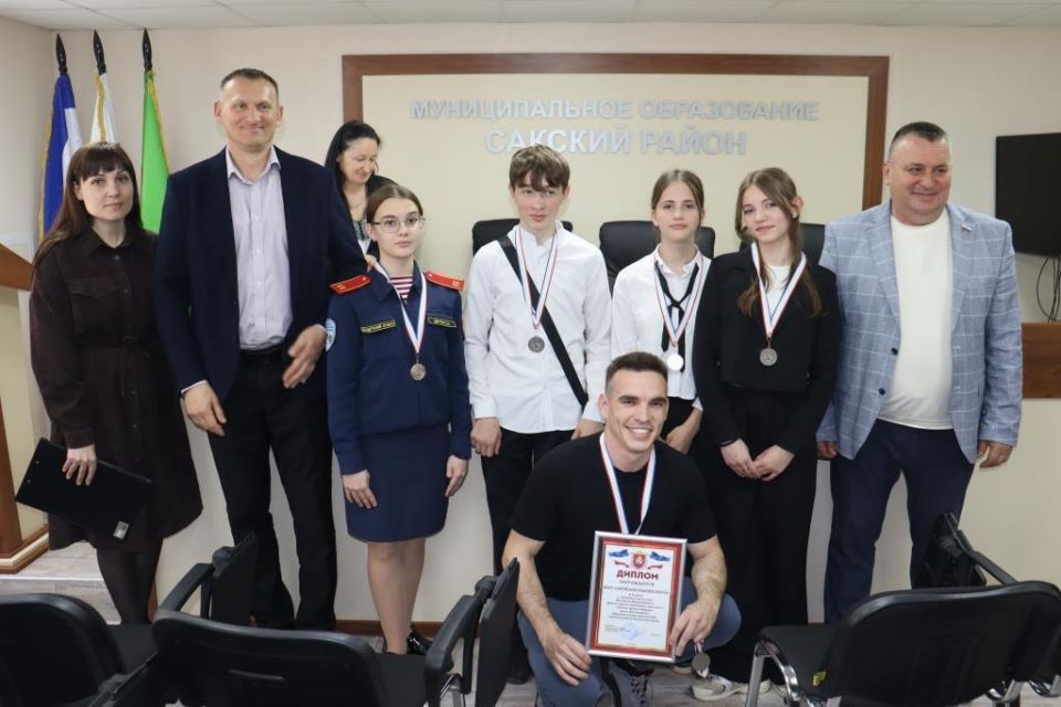 Торжественное награждение победителей Фестиваля Всероссийского физкультурно- спортивного комплекса «Готов к труду и обороне «(ГТО), среди обучающихся школ района Торжественное награждение победителей Фестиваля Всероссийского физкультурно- спортивного комплекса «Готов к труду и обороне «(ГТО), среди обучающихся школ района