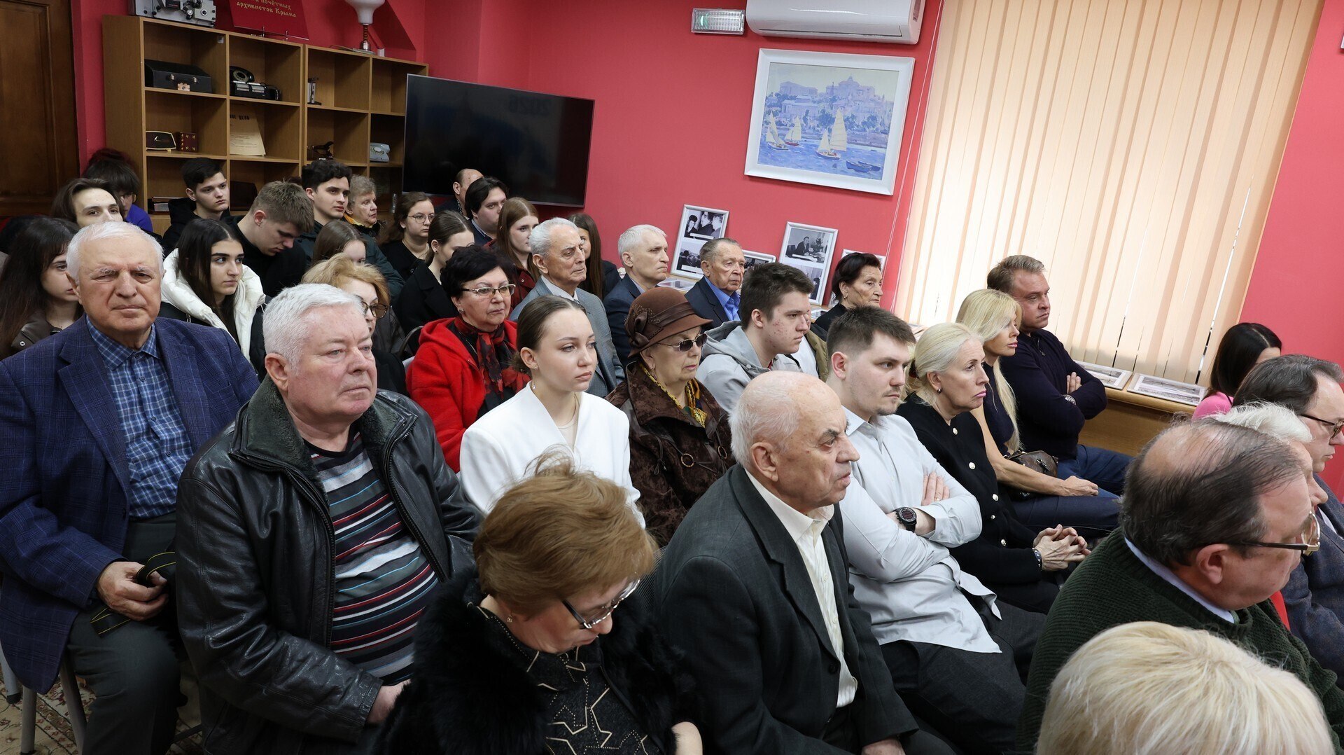 В Госкомархиве представлена выставка к 100-летию советского партийного деятеля Леонида Солодовника В Госкомархиве представлена выставка к 100-летию советского партийного деятеля Леонида Солодовника