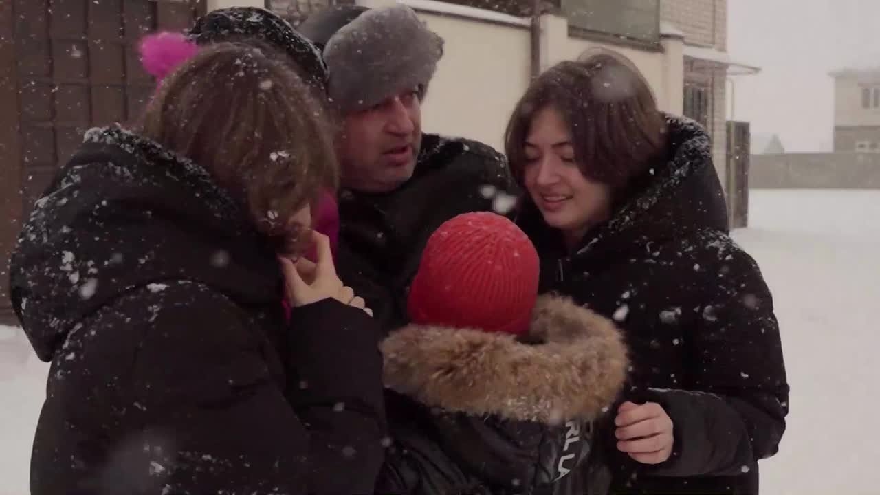 Пока родители были на передовой, дома их ждали близкие – с любовью, теплом и верой