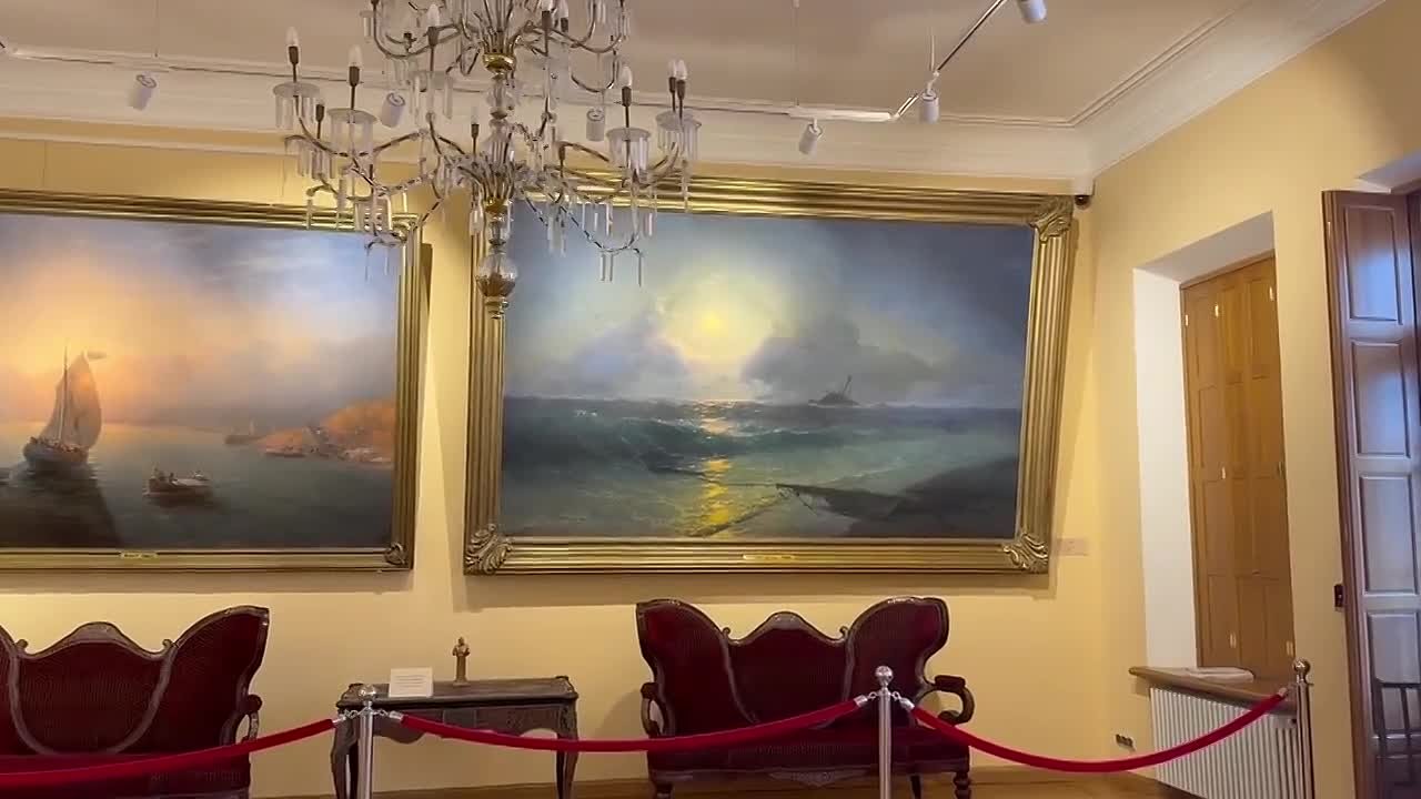 Янина Павленко: Один из древнейших городов мира, город воинской славы, город-музей, порт, здравница, промышленный центр