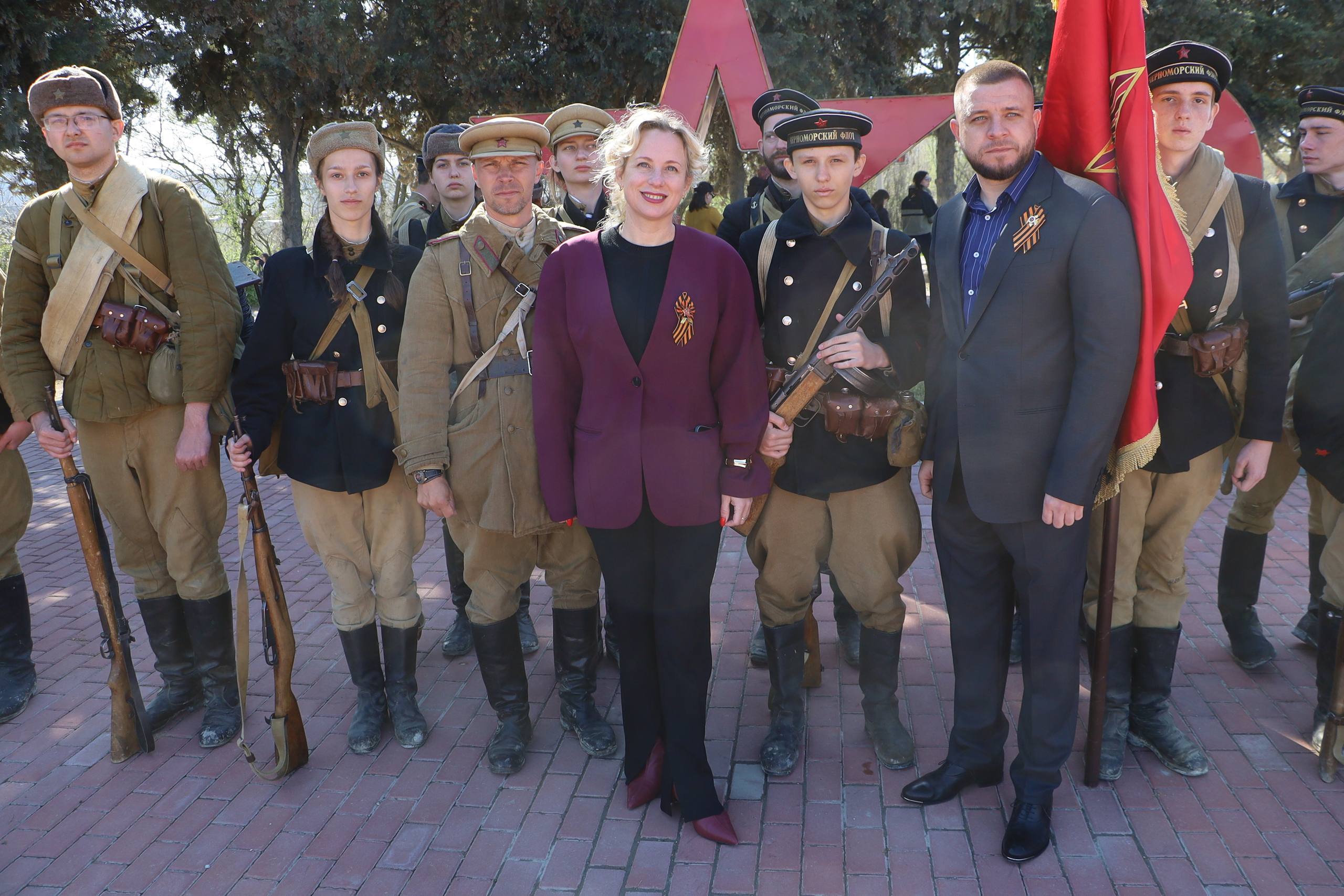 Кирилл Чебышев: Сегодня принял участие в памятных мероприятиях, посвящённых 82-й годовщине освобождения Судака от немецко-фашистских захватчиков — одной из значимых дат в истории нашего города Кирилл Чебышев: Сегодня принял участие в памятных мероприятиях, посвящённых 82-й годовщине освобождения Судака от немецко-фашистских захватчиков — одной из значимых дат в истории нашего города
