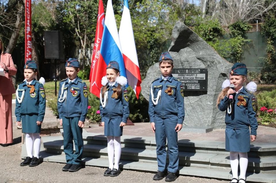 Галина Огнёва: 15 апреля — день, когда мы все склоняем головы перед памятью героев Великой Отечественной войны Галина Огнёва: 15 апреля — день, когда мы все склоняем головы перед памятью героев Великой Отечественной войны
