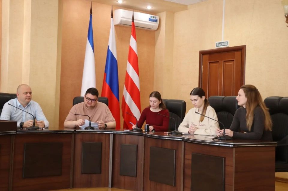 В Керчи продолжается планомерная комплексная работа по выявлению и пресечению нарушений Правил благоустройства города В Керчи продолжается планомерная комплексная работа по выявлению и пресечению нарушений Правил благоустройства города