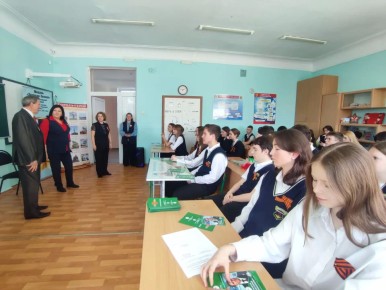 15 ������ ���������� ������� ����� ������, ������������ ��������������� ������������ ����������� ������ ��������� ������ ����������� � ���������� ����, �������-���������� 1 ������ �������� ������� � ��������� 13-� ����� ��....