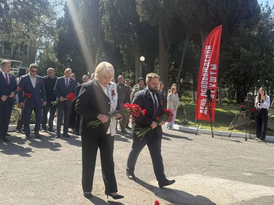 Галина Огнёва: 15 апреля — день, когда мы все склоняем головы перед памятью героев Великой Отечественной войны Галина Огнёва: 15 апреля — день, когда мы все склоняем головы перед памятью героев Великой Отечественной войны