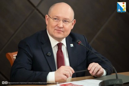 Михаил Развожаев обсудил с Движением Первых развитие молодёжной политики и патриотическое воспитание в Севастополе