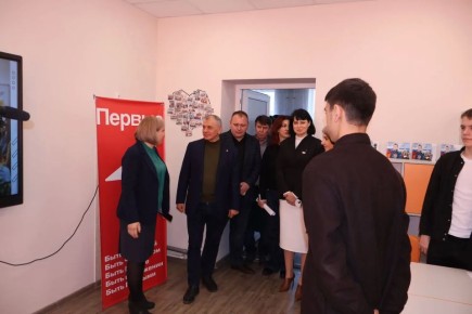 Сегодня Раздольненский район с рабочим визитом посетил Председатель Государственного Совета Республики Крым Владимир Андреевич Константинов