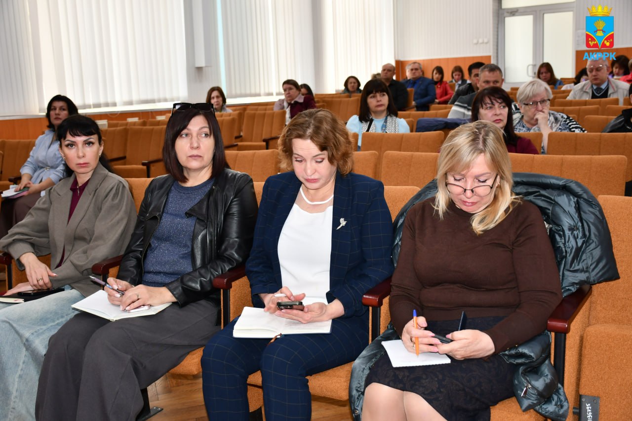 Василий Грабован: На коллегии управления образования обсудили ключевые направления развития системы образования Василий Грабован: На коллегии управления образования обсудили ключевые направления развития системы образования