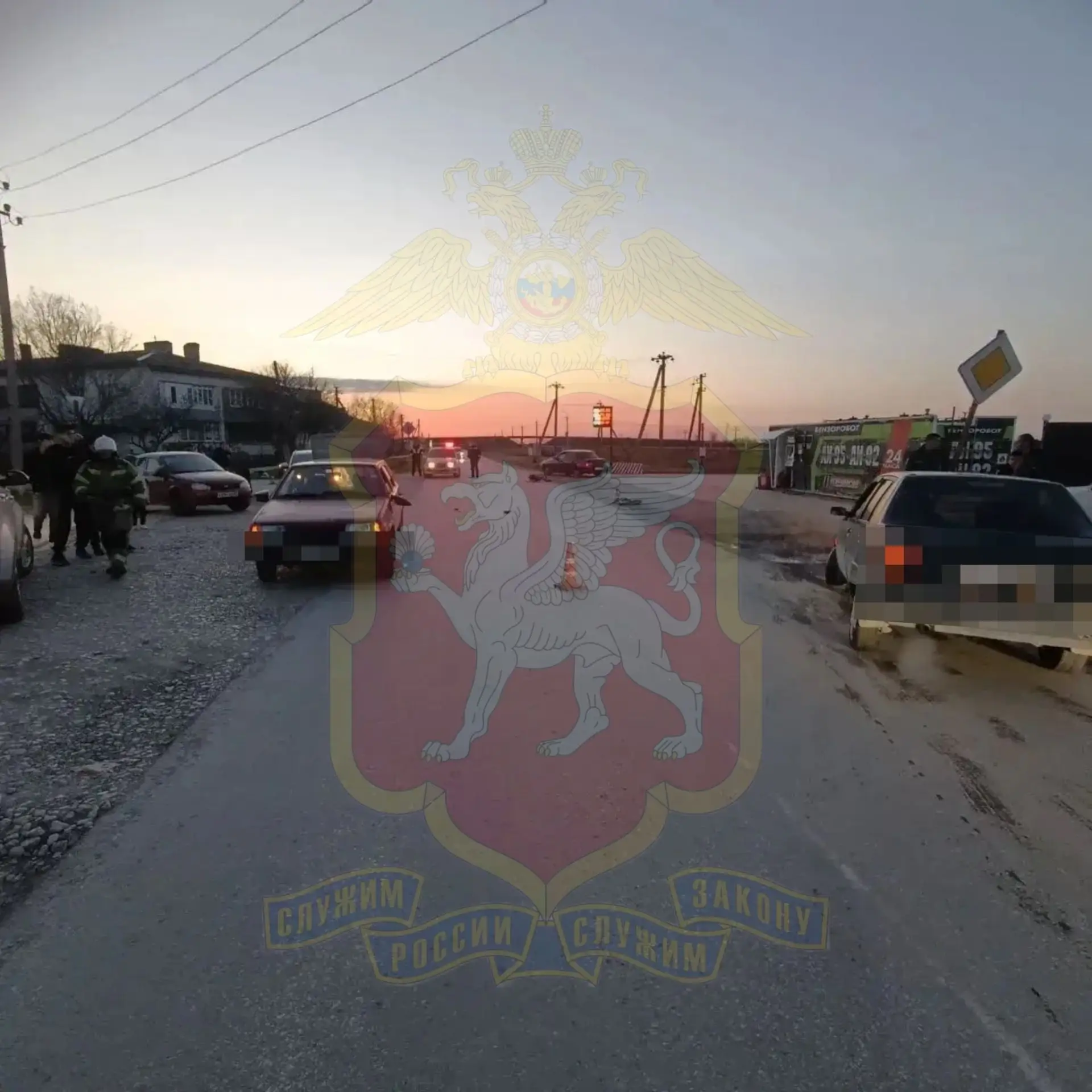 Сотрудники Госавтоинспекции Кировского района устанавливают обстоятельства ДТП, в котором пострадал несовершеннолетний велосипедист Сотрудники Госавтоинспекции Кировского района устанавливают обстоятельства ДТП, в котором пострадал несовершеннолетний велосипедист