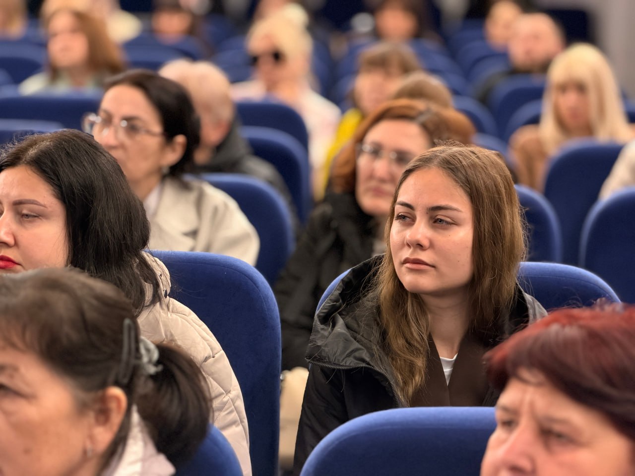 Юрий Нестеренко: Провёл рабочую встречу с коллегами и единомышленниками в Чистенском Доме культуры, который преобразился после капитального ремонта Юрий Нестеренко: Провёл рабочую встречу с коллегами и единомышленниками в Чистенском Доме культуры, который преобразился после капитального ремонта