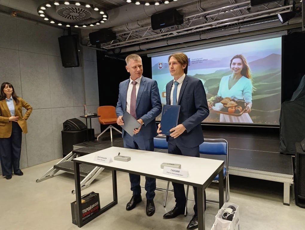 Между Крымом и Воронежской областью подписан документ о сотрудничестве в сфере туризма Между Крымом и Воронежской областью подписан документ о сотрудничестве в сфере туризма