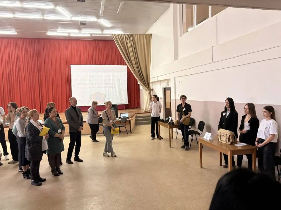 Александр Дудинов: Сегодня под девизом «Управление экологическими рисками для устойчивого и жизнеспособного будущего» на базе Черноморской средней школы №3 им. Ф. Пудовкина прошёл масштабный районный урок безопасности Александр Дудинов: Сегодня под девизом «Управление экологическими рисками для устойчивого и жизнеспособного будущего» на базе Черноморской средней школы №3 им. Ф. Пудовкина прошёл масштабный районный урок безопасности