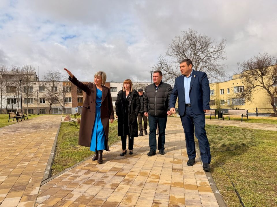 Юрий Нестеренко: В ходе региональной недели, с коллегами осмотрели сквер Геофизиков в Чистенском сельском поселении