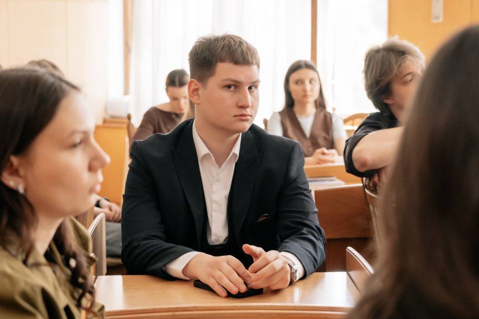 Алексей Зинченко: Принял участие в открытии регионального этапа Всероссийской ярмарки трудоустройства «Работа России» Алексей Зинченко: Принял участие в открытии регионального этапа Всероссийской ярмарки трудоустройства «Работа России»