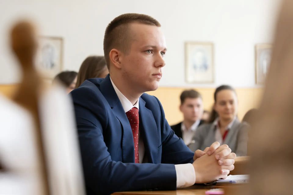 Сергей Аксёнов: Сегодня на региональном этапе Всероссийской ярмарки трудоустройства работодатели знакомили крымчан с вакансиями, возможностями прохождения практики или стажировки Сергей Аксёнов: Сегодня на региональном этапе Всероссийской ярмарки трудоустройства работодатели знакомили крымчан с вакансиями, возможностями прохождения практики или стажировки