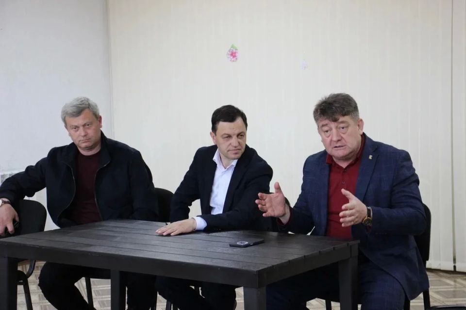 Председатель Госкомнаца Крыма Руслан Якубов с рабочим визитом посетил город Керчь Председатель Госкомнаца Крыма Руслан Якубов с рабочим визитом посетил город Керчь