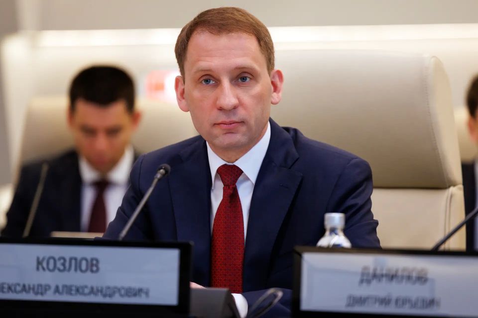 Виталий Савельев провел заседание правкомиссии для координации работ по ликвидации последствий ЧС, вызванной крушением танкеров в Керченском проливе Виталий Савельев провел заседание правкомиссии для координации работ по ликвидации последствий ЧС, вызванной крушением танкеров в Керченском проливе