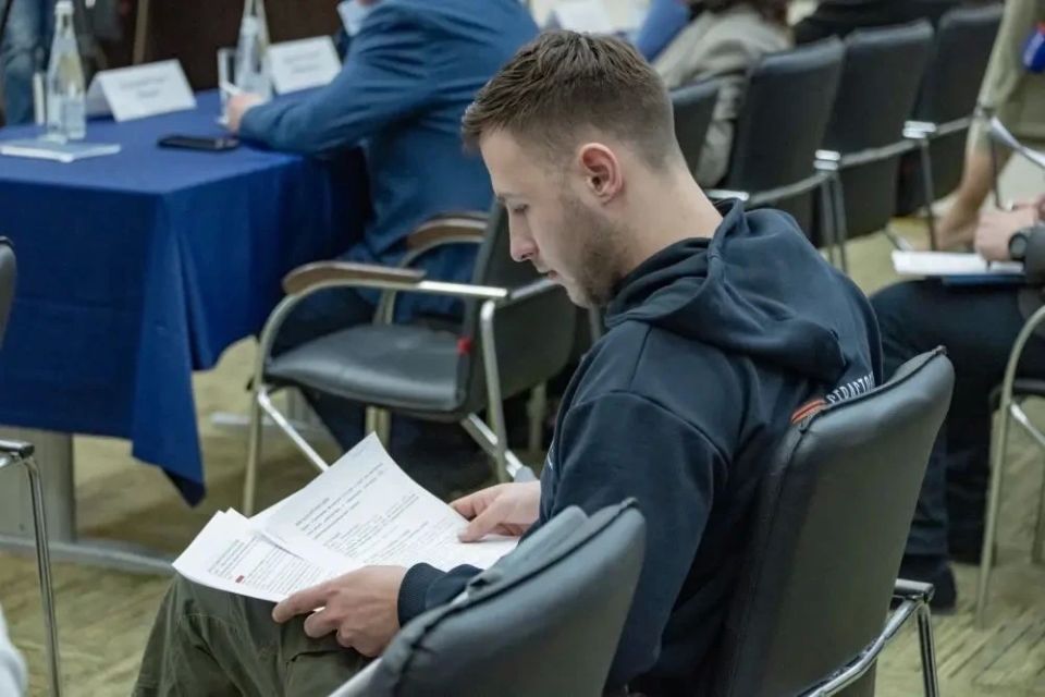 Михаил Развожаев: Завершился третий очный модуль программы «Севастополь — город героев» Михаил Развожаев: Завершился третий очный модуль программы «Севастополь — город героев»